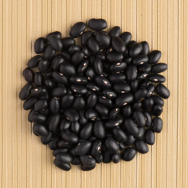 Circle of black beans — Stock Photo, Image