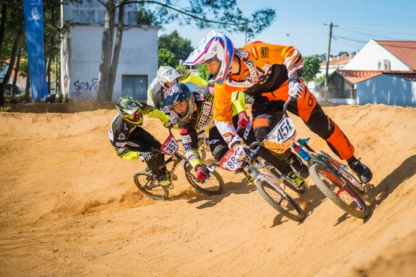 Alejandro Quim lidera la carrera — Foto de Stock