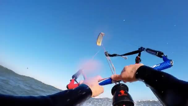 Kitesurfer første persons synsvinkel – Stock-video