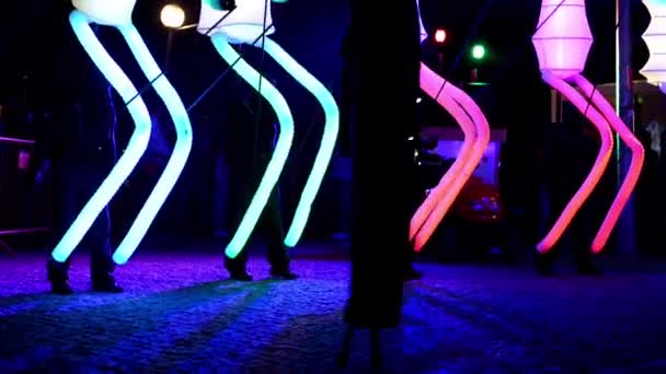 Große Tänzer von el carromato aus Spanien — Stockvideo