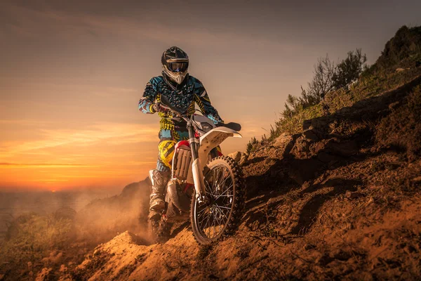 Enduro αναβάτη ποδήλατο — Φωτογραφία Αρχείου