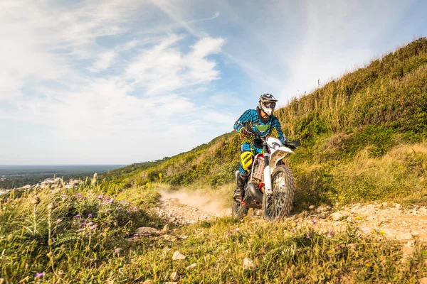 Enduro kolo jezdec — Stock fotografie