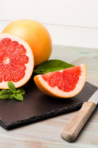 Ripe grapefruit — Stock Photo, Image