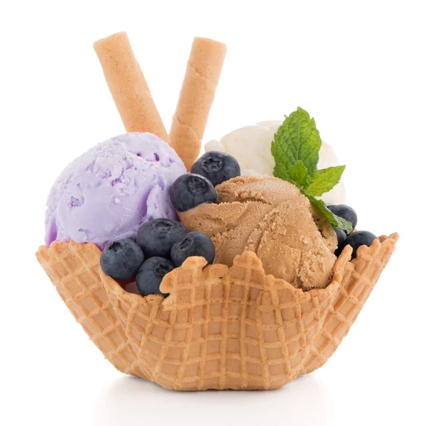 Ostya tál fagylalt gombóc — Stock Fotó