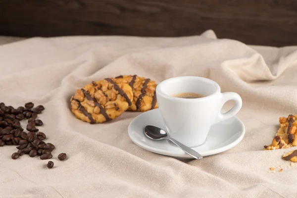 Tasse à café blanc avec café — Photo