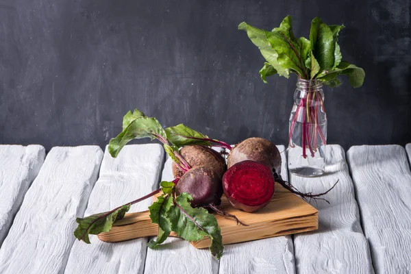 Table en bois rustique Betteraves — Photo