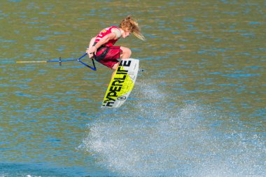 Noah Flegel (ABD)