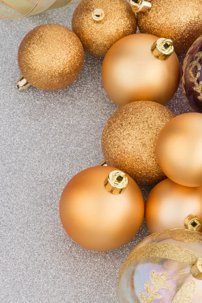 Bolas de Natal douradas — Fotografia de Stock