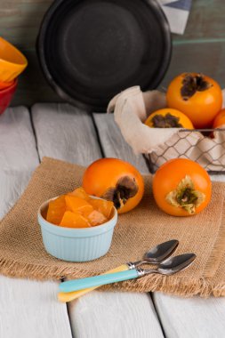 Turuncu persimmons closeup