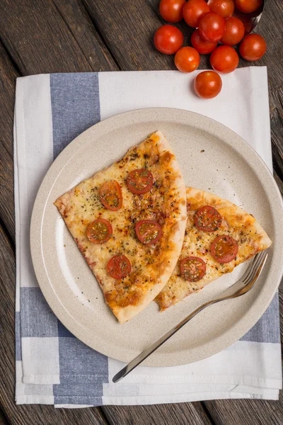 Nahaufnahme von italienischer Pizza — Stockfoto