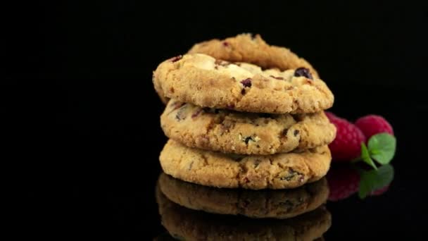 Gedroogdevruchten chip cookies — Stockvideo