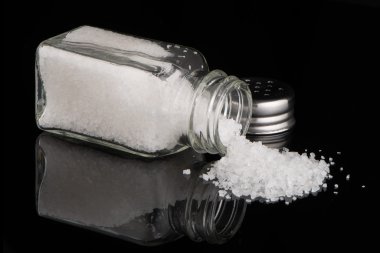 Tuz shaker closeup