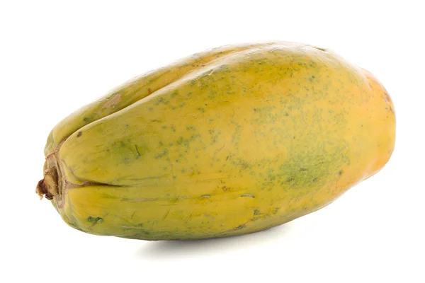 Papaya frukt på vit bakgrund — Stockfoto