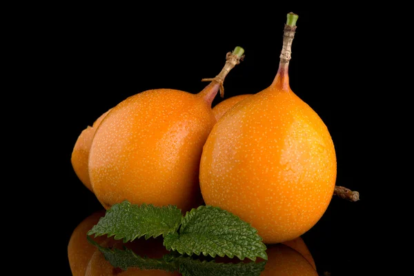 Passion fruit maracuja granadilla — Stock Photo, Image