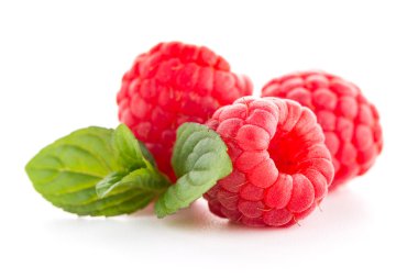 Ahududu yaprakları ile