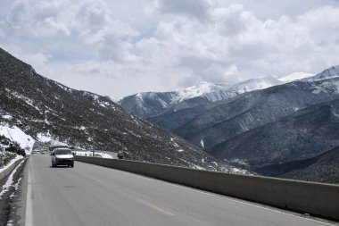 yol geç kar dağ git.