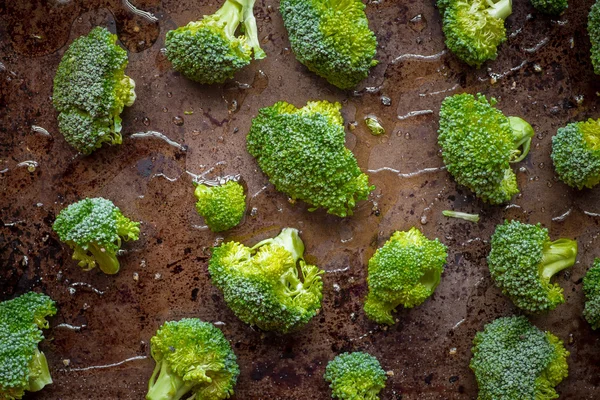 Broccoli in olie — Stockfoto