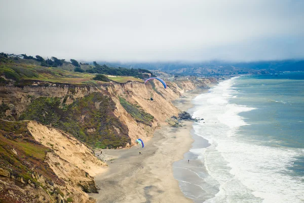 加州海滩滑翔伞 — 图库照片