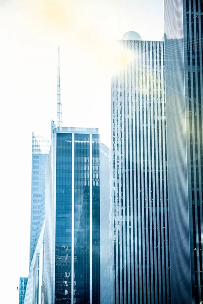 Prédios Modernos Cidade Com Luz Manhã — Fotografia de Stock