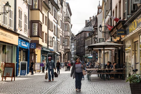 Strasburg Francja Września 2018 Scena Uliczna Ludźmi Strasburga Francja — Zdjęcie stockowe