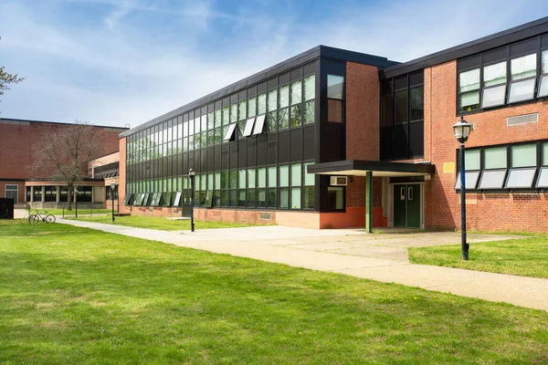 Vista Exterior Típico Edificio Escolar Americano — Foto de Stock