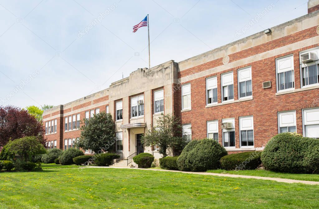 Exterior view of a typical American school building