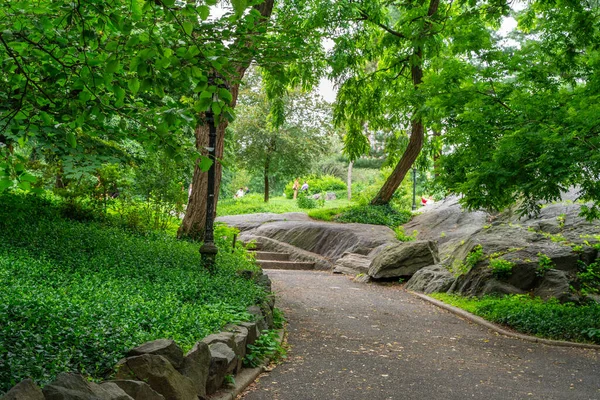 Nowy Jork Czerwca 2021 Widok Central Park Manhattanie Sobotnie Popołudnie — Zdjęcie stockowe