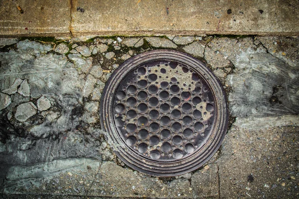 Manhole fedezésére — Stock Fotó