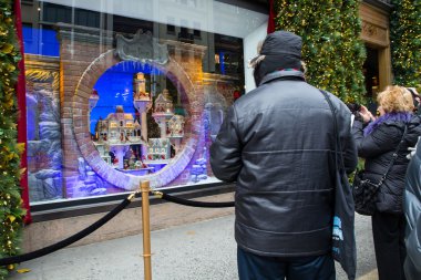 Lord ve Taylor Christmas Windows