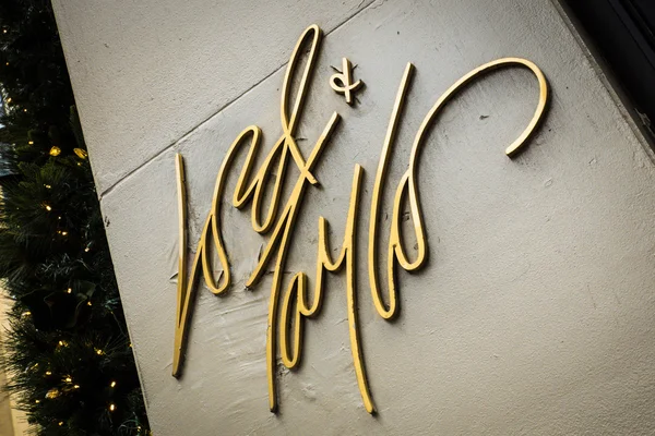 LORD AND TAYLOR NYC — Stock Photo, Image