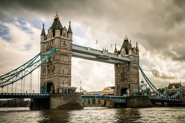 Turmbrücke — Stockfoto