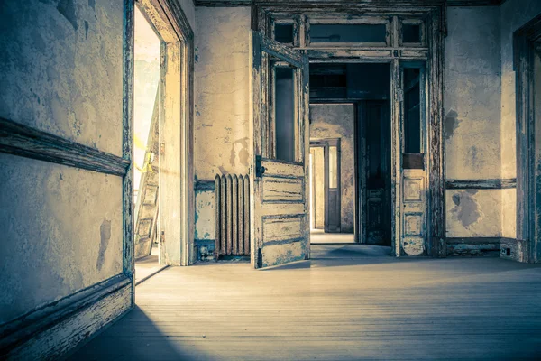 Grunge Abandoned Home — Stock Photo, Image