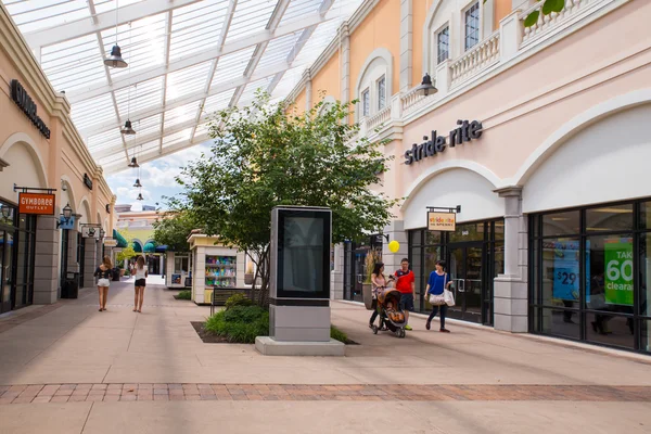 Tanger Factory Outlet Mall Deer Park, Ny — Zdjęcie stockowe