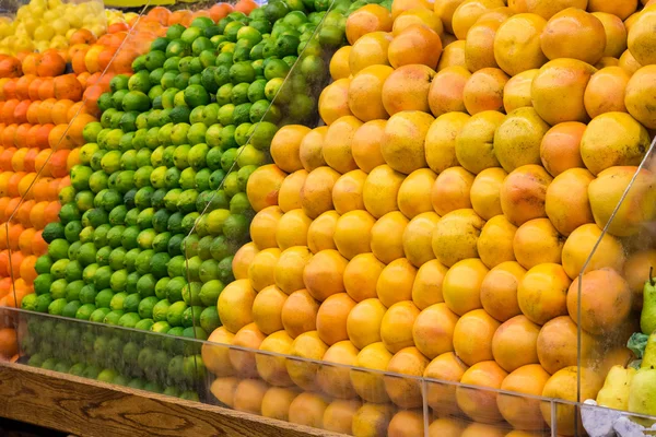 Mercado de frutas cítricas —  Fotos de Stock