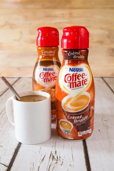 Kávé-mate folyékony creamer — Stock Fotó