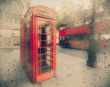 Yağmurlu bir Londra sahne