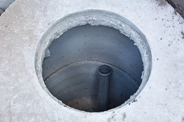 Tubos de alcantarillado del edificio de oficinas —  Fotos de Stock