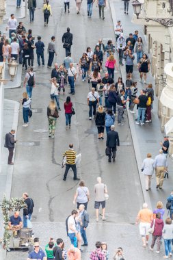 Roma, İtalya - 4 Ekim 2018: Piazza di Spagna ve Via Condotti, Roma