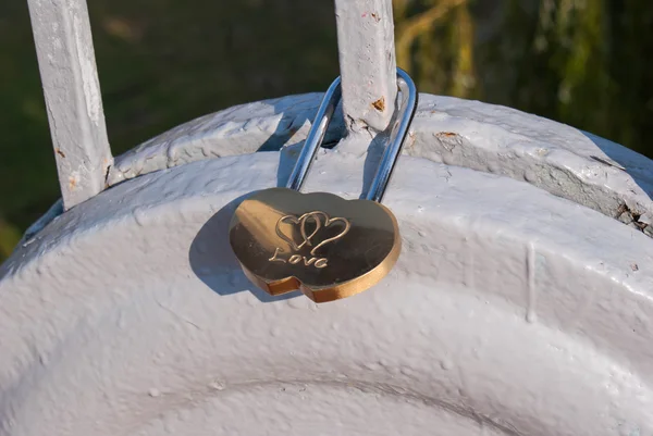 Wedding concept.Happy Lock young family — Stock Photo, Image