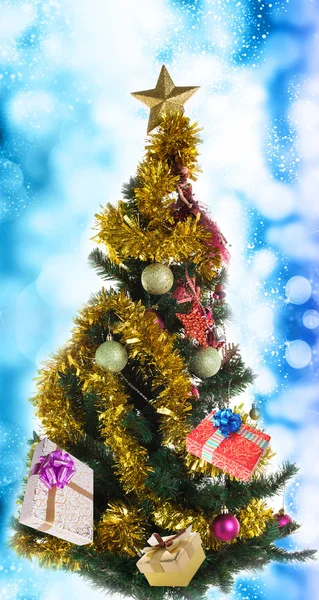 Albero di Natale con Regali — Foto Stock