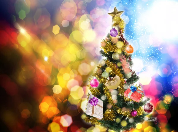 New Year Green Beautiful Tree with Gifts.Eve Christmas — Stock Photo, Image