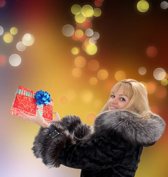 Bella donna con gift.Winter vacanza.Christmas — Foto Stock