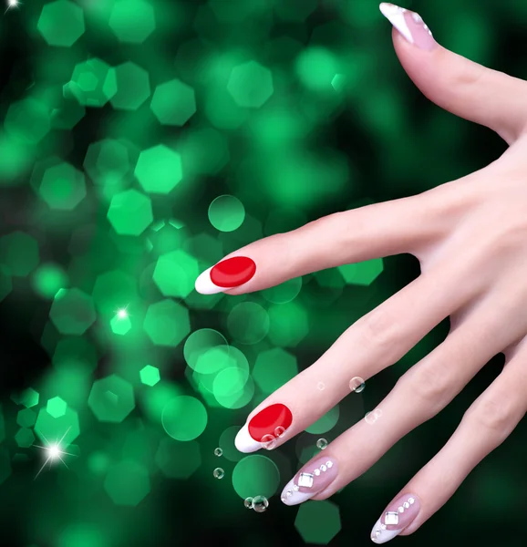 Licht roze Art Manicure. Nagel. Schoonheid handen. Mode stijlvolle T — Stockfoto