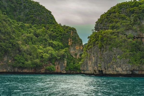 Maya Bay Phi phi islands, Thailand — Stock Photo, Image