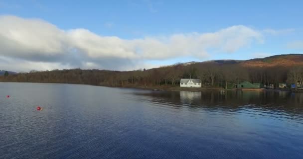 Aerial: Loch Tay in the Scottish Highlands during a beautiful clear winters day, Scotland — Stock Video