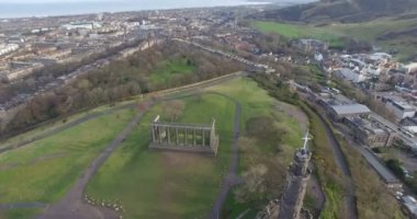 Anteni: Calton Hill İskoçya Edinburgh şehir görünümünü