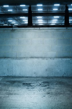 Garaj park yeri dış duvarına çimento