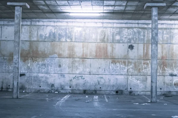 Empty parking garage — Stock Photo, Image