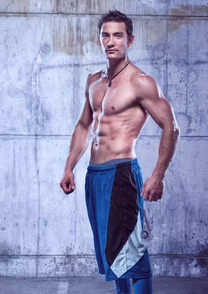 Fitness modelo masculino — Foto de Stock
