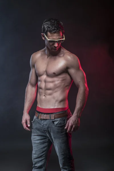 Fitness modelo masculino —  Fotos de Stock